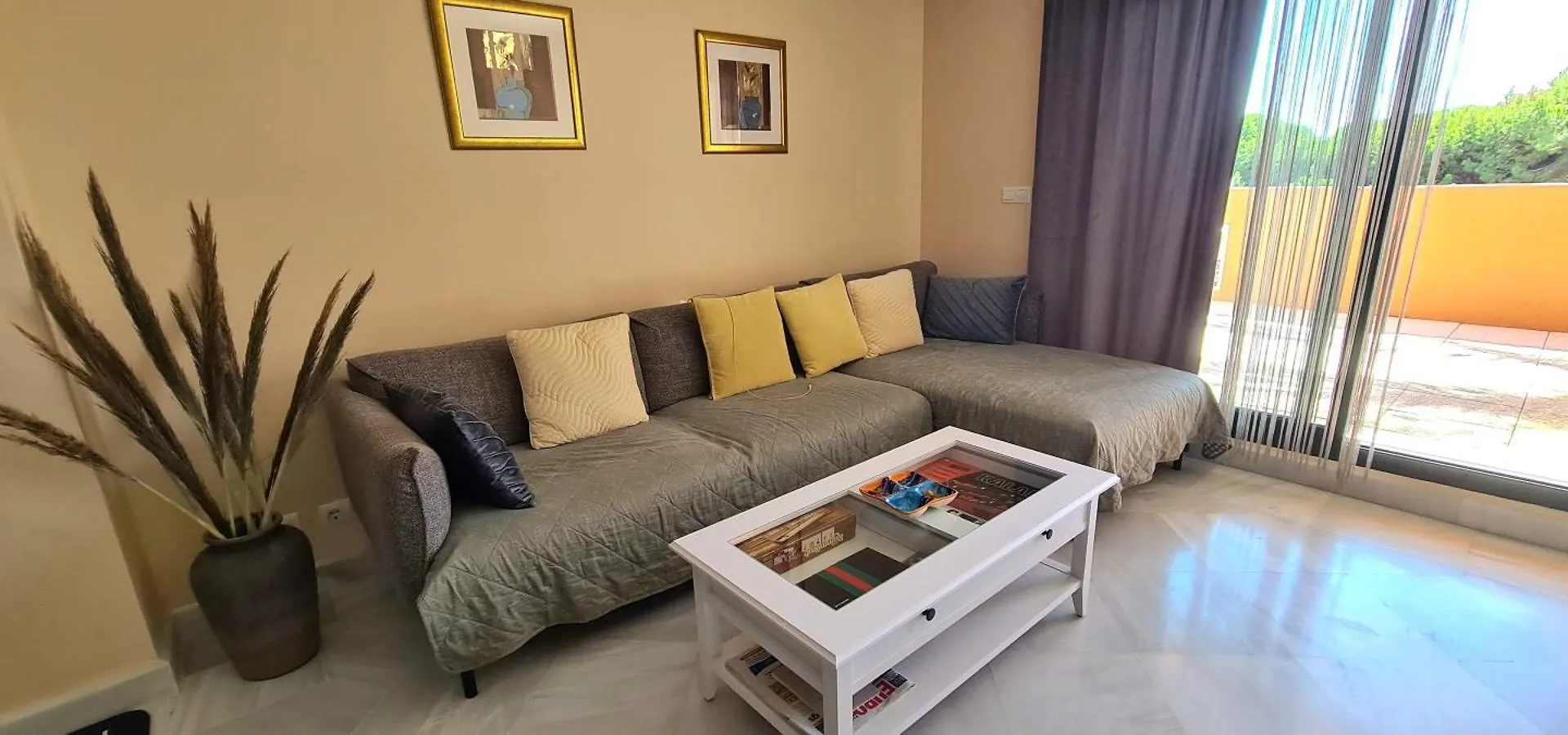 شقة Lejlighed I Cabopino ماربيا إسبانيا